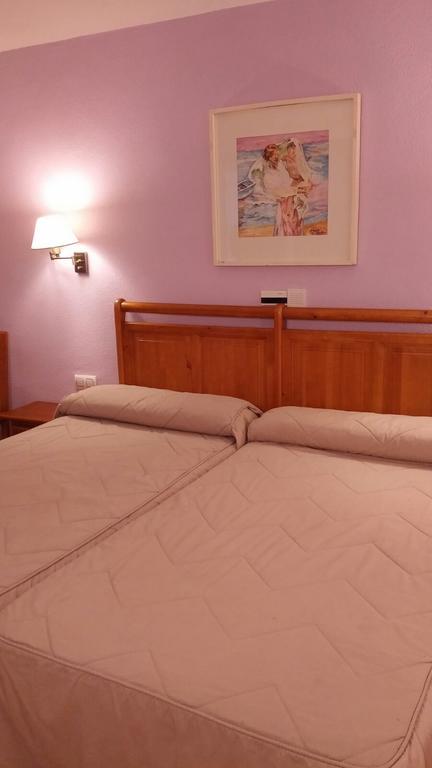 Hotel Rural Mariblanca ซาเซดอน ภายนอก รูปภาพ