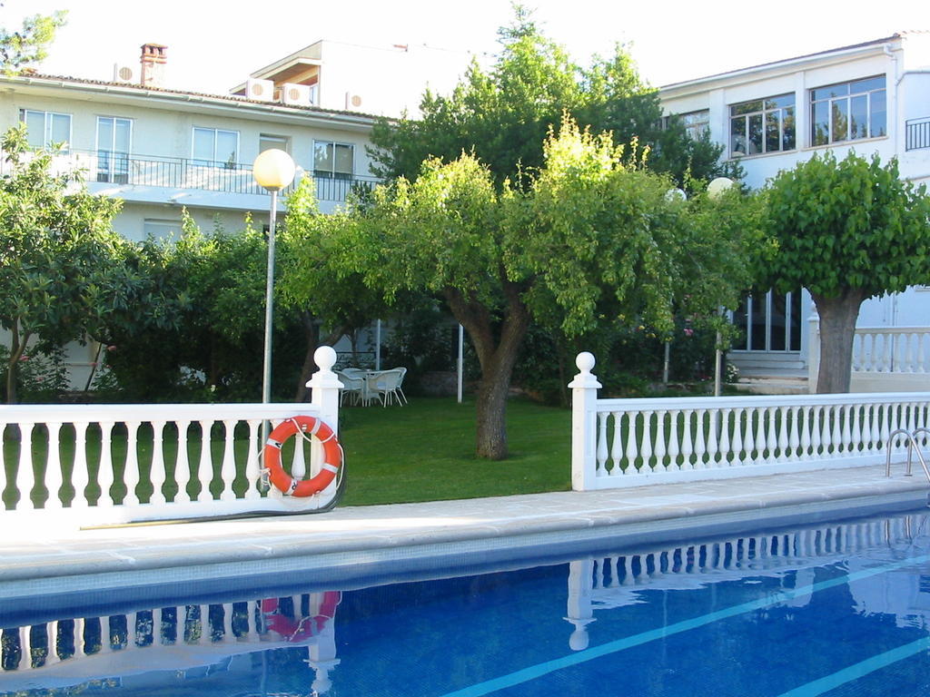 Hotel Rural Mariblanca ซาเซดอน ภายนอก รูปภาพ